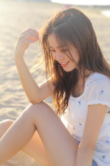 少女与狗